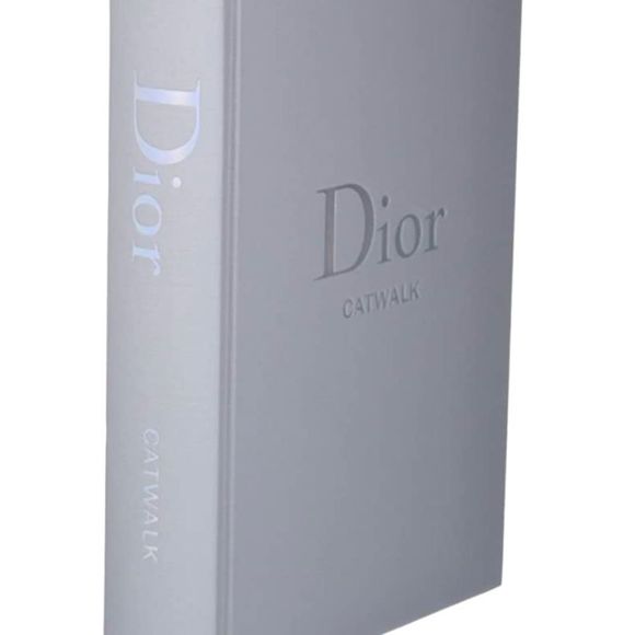 Dior: The Collections, 1947-2017 - Picture 2 of 5